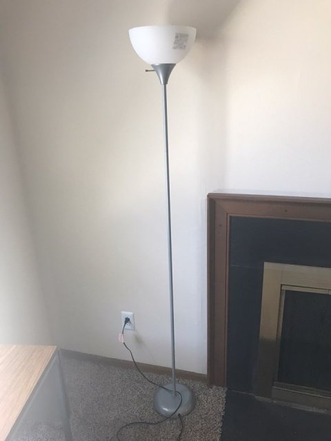 floor lamp 2.jpg