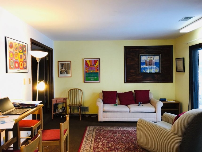 livingroom 2.jpg