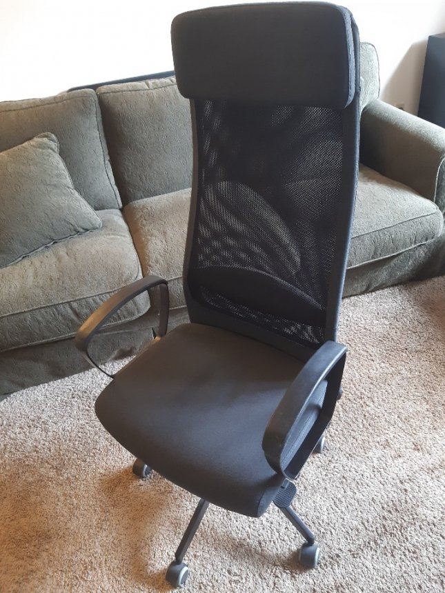IKEA Markus 1.jpg