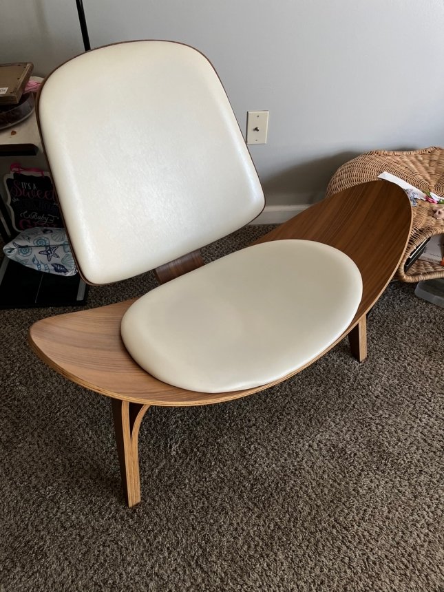 Shell_Chair1.jpg