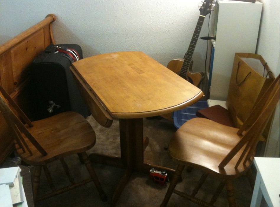 diningtable2.jpg