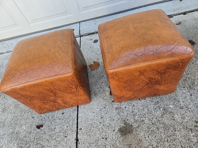 square chairs (1).jpg