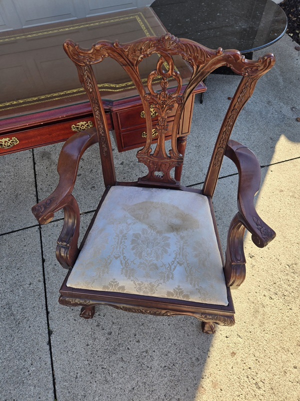 chair (1).jpg