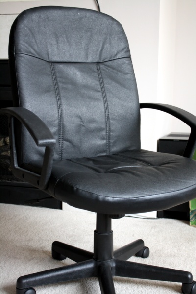 manager chair.jpg